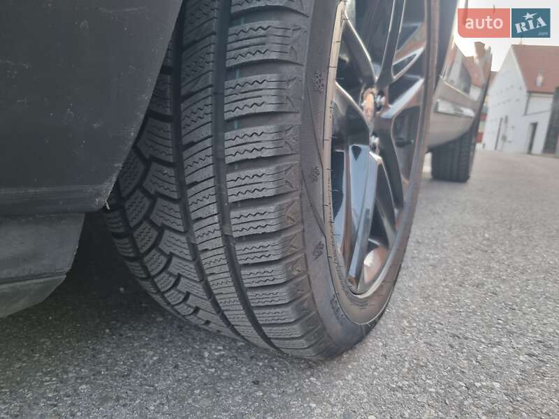 Позашляховик / Кросовер Ford Explorer 2015 в Києві