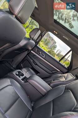 Внедорожник / Кроссовер Ford Explorer 2018 в 