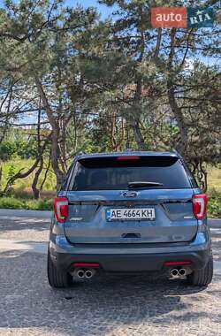 Внедорожник / Кроссовер Ford Explorer 2018 в 