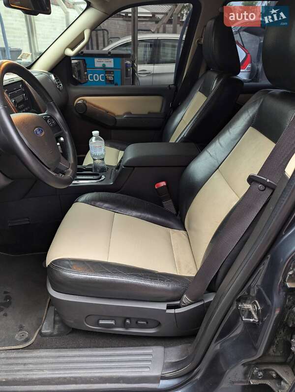 Внедорожник / Кроссовер Ford Explorer 2009 в Ровно