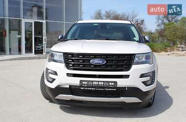 Внедорожник / Кроссовер Ford Explorer 2017 в 