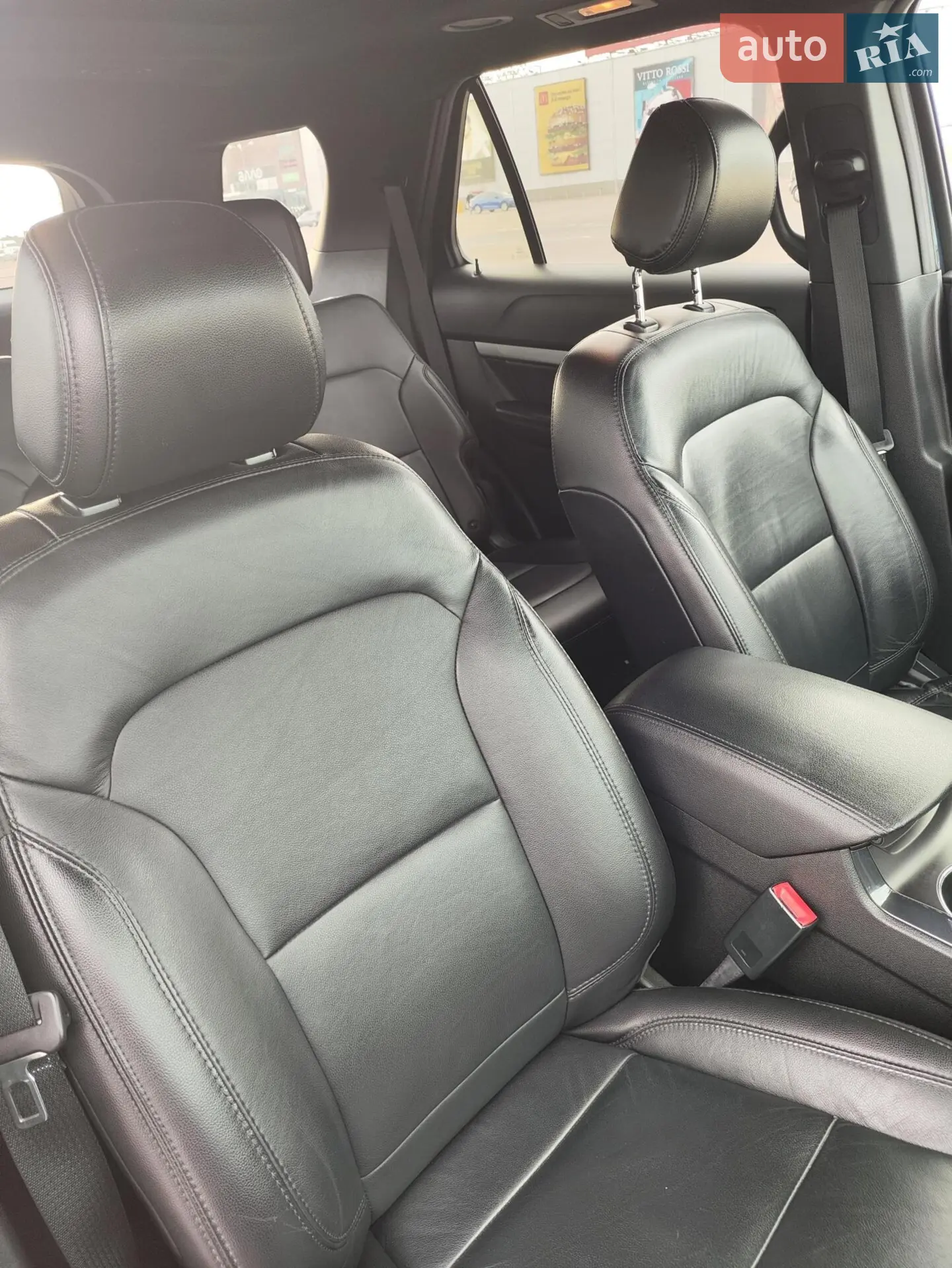 2017 Ford Explorer - мініатюра 12