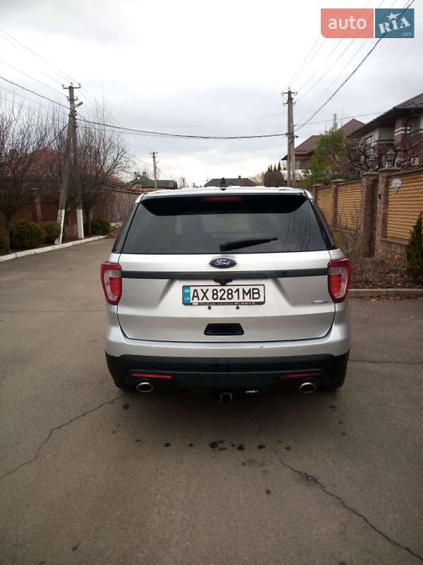 Позашляховик / Кросовер Ford Explorer 2016 в Києві