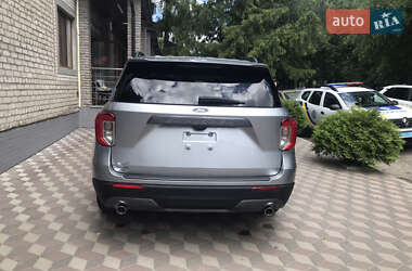 Позашляховик / Кросовер Ford Explorer 2021 в 