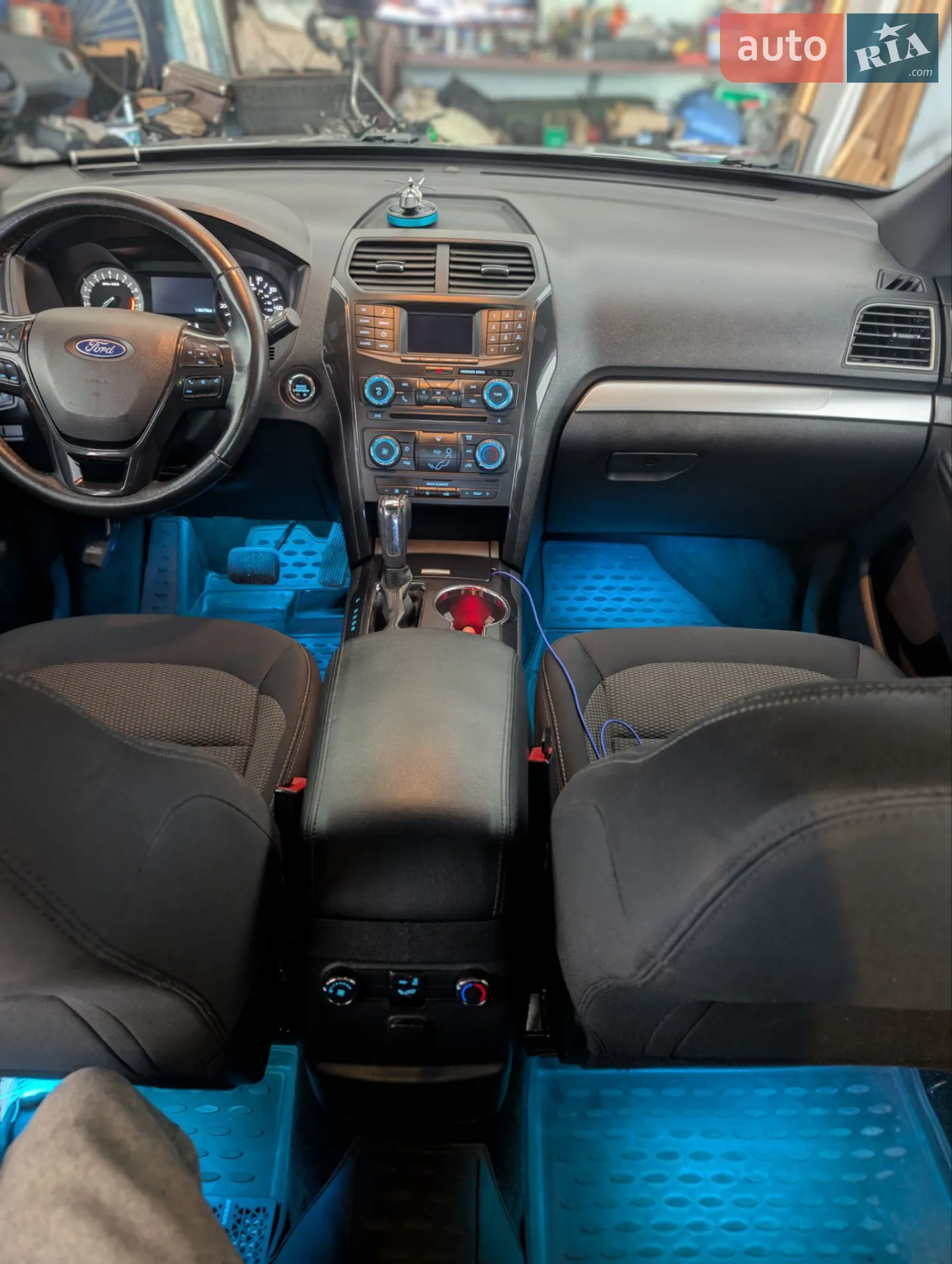 2017 Ford Explorer - мініатюра 8