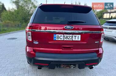 Позашляховик / Кросовер Ford Explorer 2012 в 