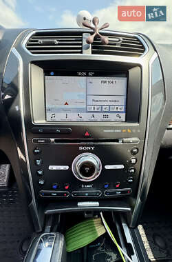Внедорожник / Кроссовер Ford Explorer 2017 в 