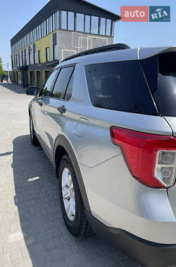 Позашляховик / Кросовер Ford Explorer 2020 в 