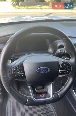 Внедорожник / Кроссовер Ford Explorer 2019 в 