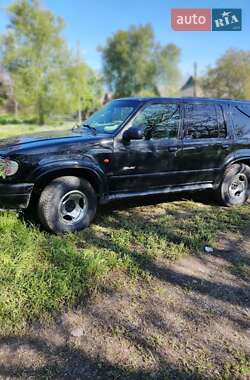 Внедорожник / Кроссовер Ford Explorer 2000 в Глухове