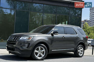 Внедорожник / Кроссовер Ford Explorer 2017 в 