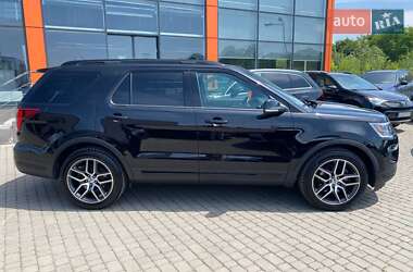 Внедорожник / Кроссовер Ford Explorer 2018 в 