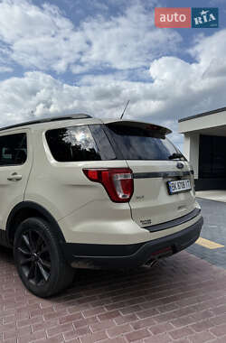 Внедорожник / Кроссовер Ford Explorer 2017 в 