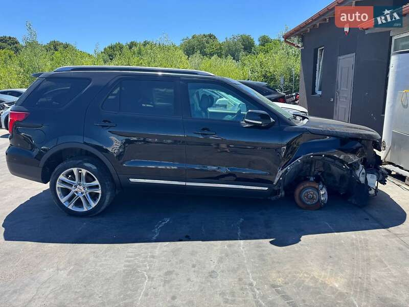 Позашляховик / Кросовер Ford Explorer 2015 в Львові фото 2 Позашляховик / Кросовер Ford Explorer 2015 в Львові