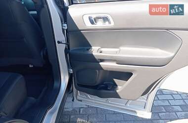 Внедорожник / Кроссовер Ford Explorer 2013 в 
