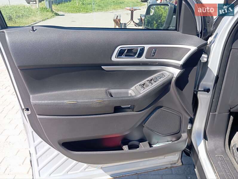 Внедорожник / Кроссовер Ford Explorer 2013 в Дубно