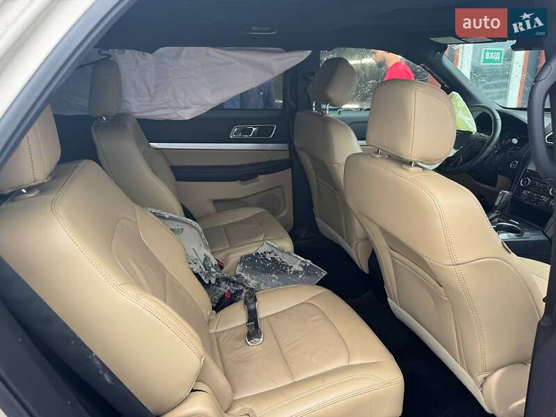 Внедорожник / Кроссовер Ford Explorer 2017 в Львове