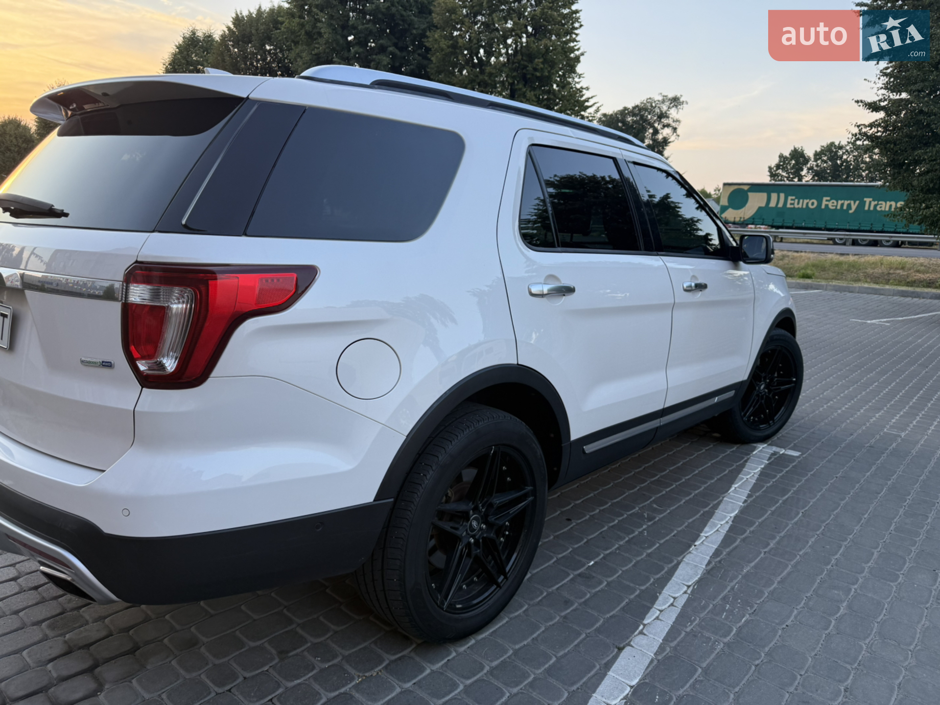 2016 Ford Explorer - мініатюра 7