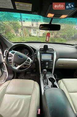 Внедорожник / Кроссовер Ford Explorer 2015 в 