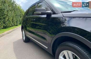 Внедорожник / Кроссовер Ford Explorer 2018 в 