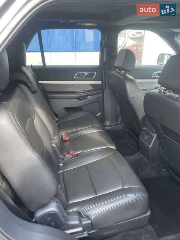 Внедорожник / Кроссовер Ford Explorer 2017 в Львове