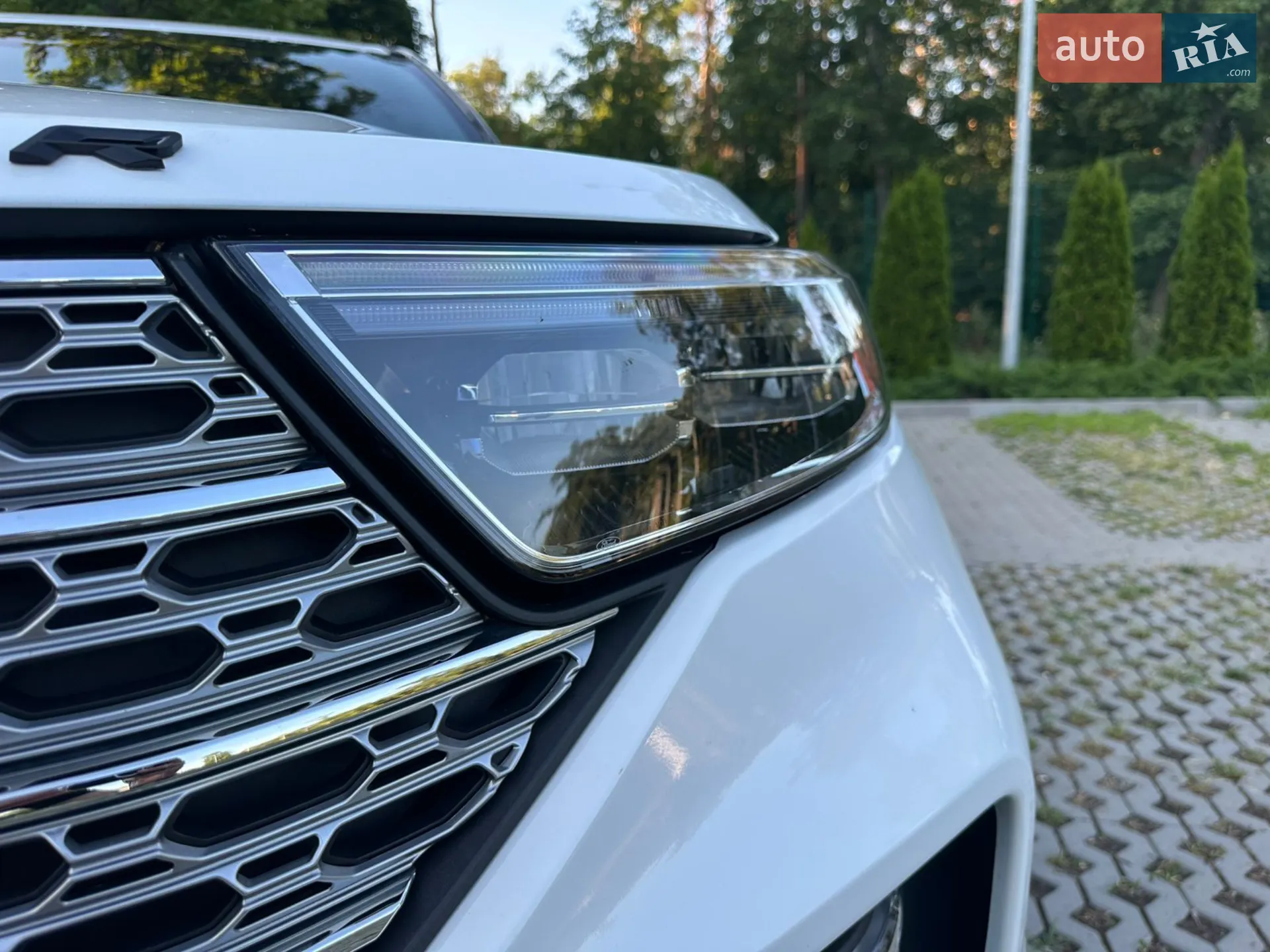 2020 Ford Explorer - мініатюра 16