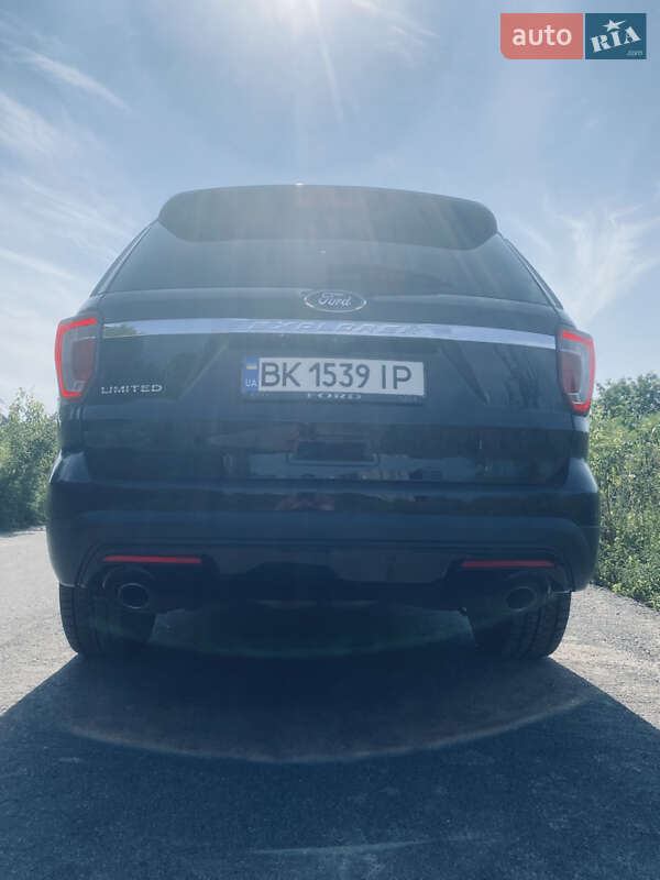 Внедорожник / Кроссовер Ford Explorer 2017 в Ровно