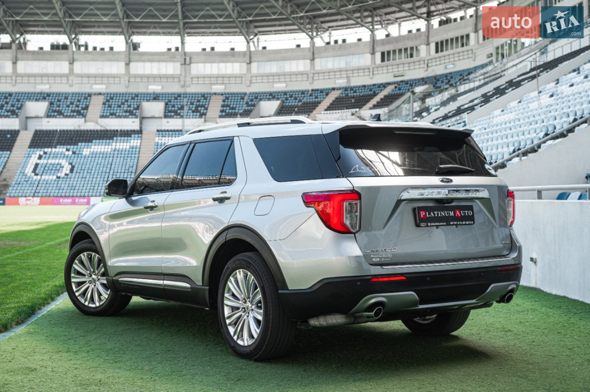 2021 Ford Explorer - мініатюра 2