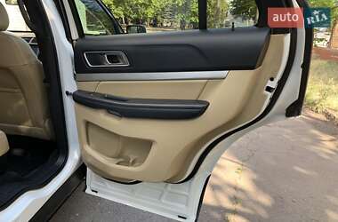 Внедорожник / Кроссовер Ford Explorer 2016 в 