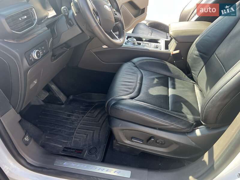 Внедорожник / Кроссовер Ford Explorer 2019 в Киеве