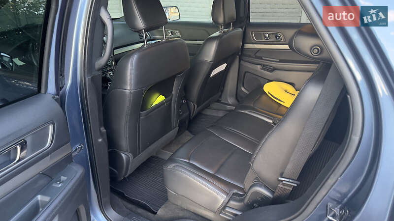 Внедорожник / Кроссовер Ford Explorer 2018 в Виннице