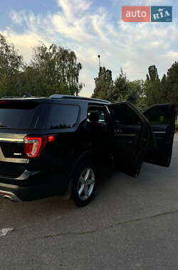 Внедорожник / Кроссовер Ford Explorer 2016 в 