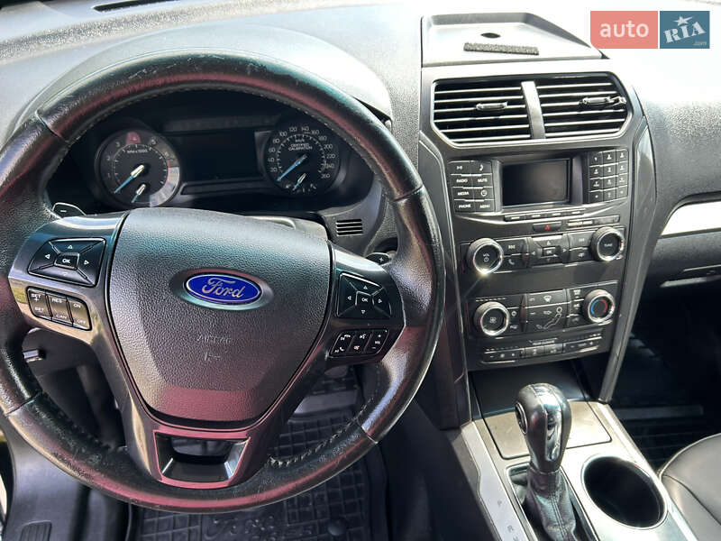 Внедорожник / Кроссовер Ford Explorer 2017 в Ровно