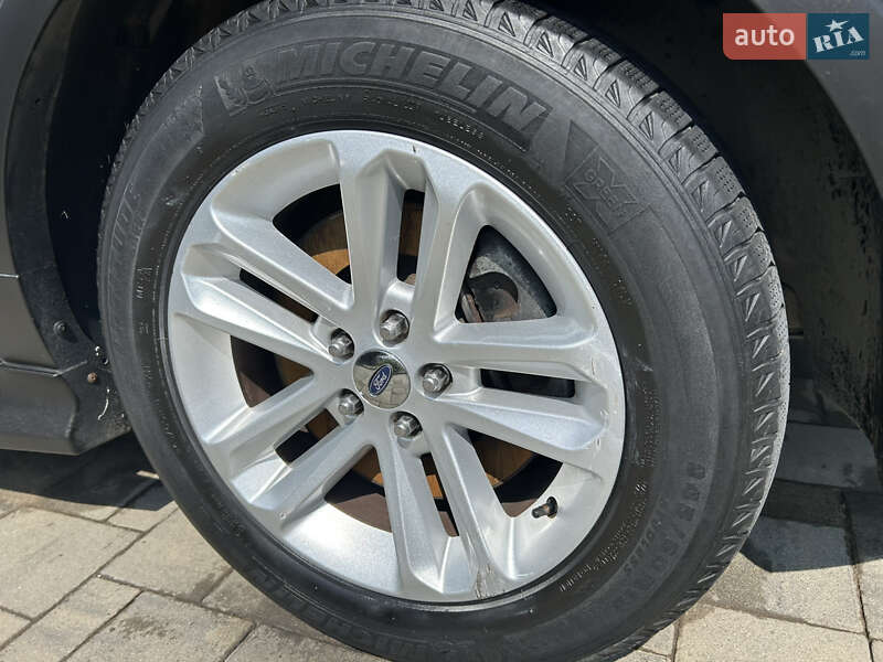 Внедорожник / Кроссовер Ford Explorer 2017 в Ровно