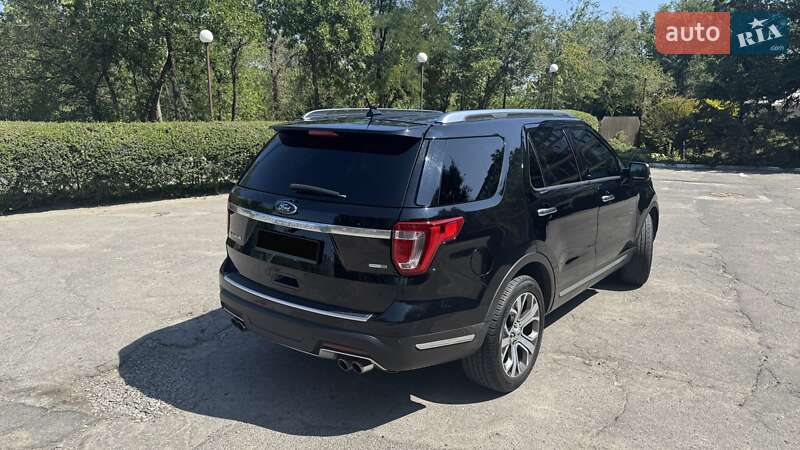 Позашляховик / Кросовер Ford Explorer 2018 в Дніпрі