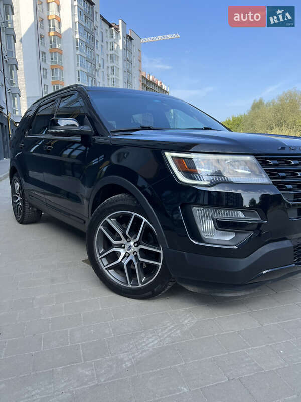 Позашляховик / Кросовер Ford Explorer 2016 в Івано-Франківську