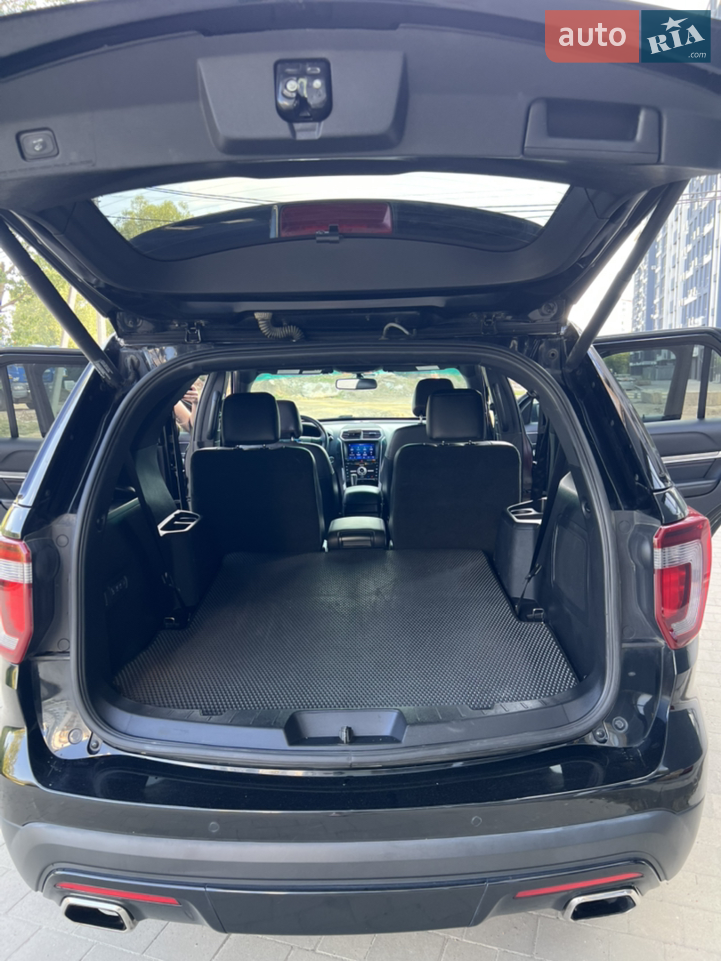 2016 Ford Explorer - мініатюра 14