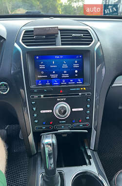 Внедорожник / Кроссовер Ford Explorer 2016 в Ивано-Франковске