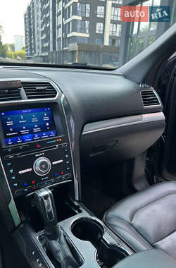Внедорожник / Кроссовер Ford Explorer 2016 в Ивано-Франковске
