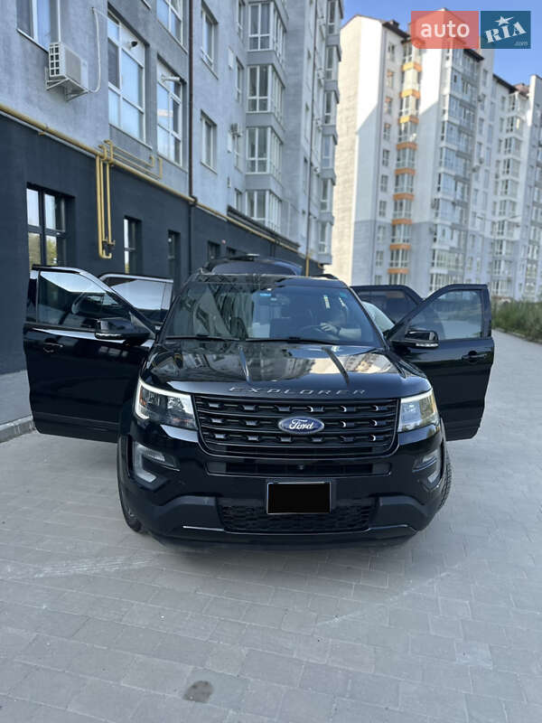 Позашляховик / Кросовер Ford Explorer 2016 в Івано-Франківську