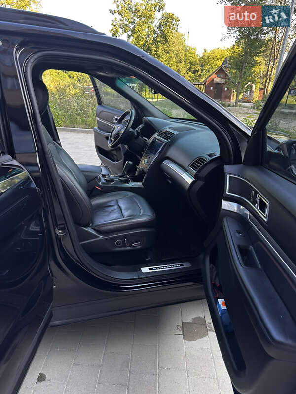 Позашляховик / Кросовер Ford Explorer 2016 в Івано-Франківську