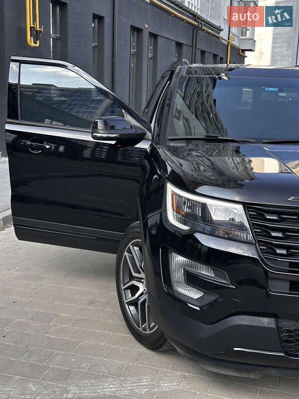 Позашляховик / Кросовер Ford Explorer 2016 в Івано-Франківську