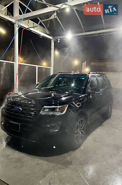 Внедорожник / Кроссовер Ford Explorer 2016 в Ивано-Франковске