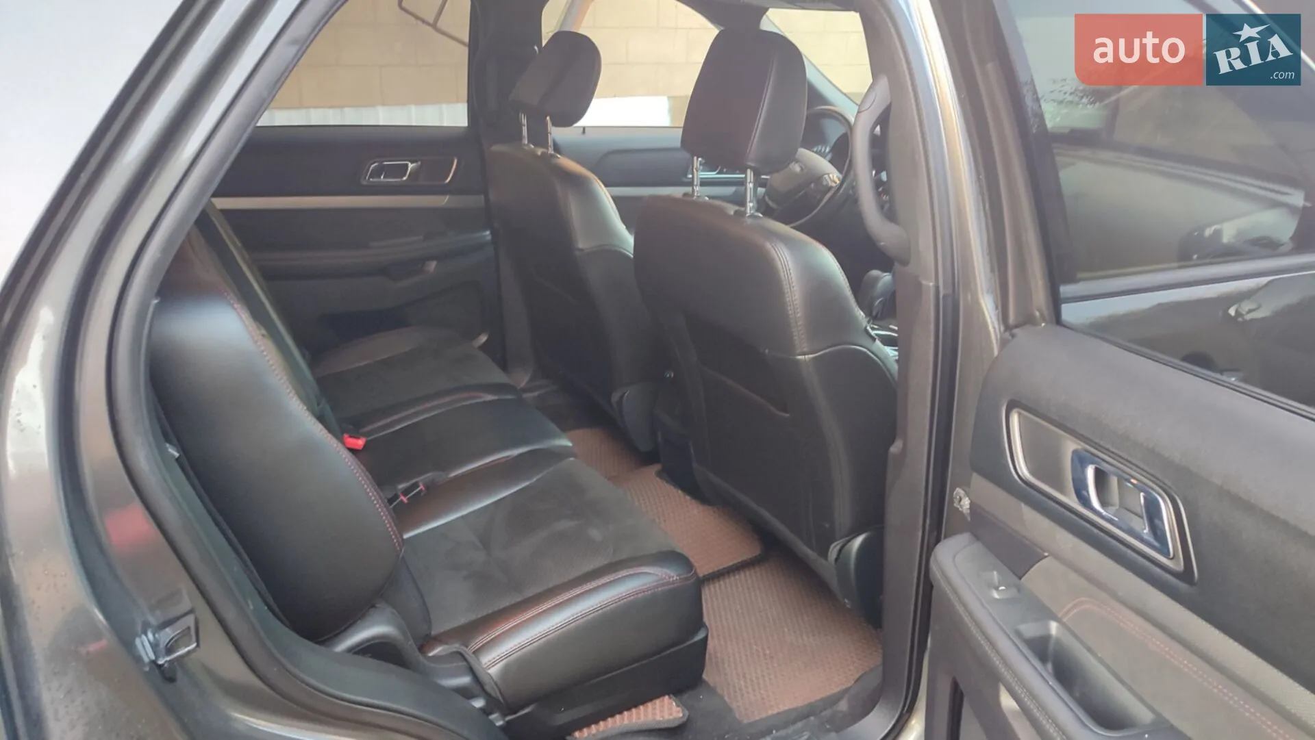 2018 Ford Explorer - мініатюра 11