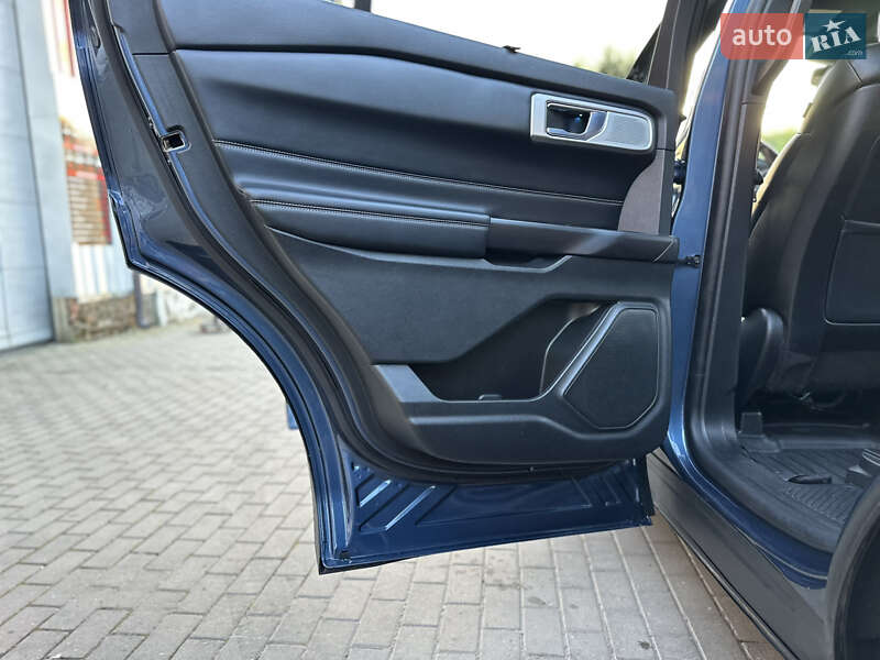 Позашляховик / Кросовер Ford Explorer 2019 в Рівному