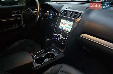 Внедорожник / Кроссовер Ford Explorer 2019 в 