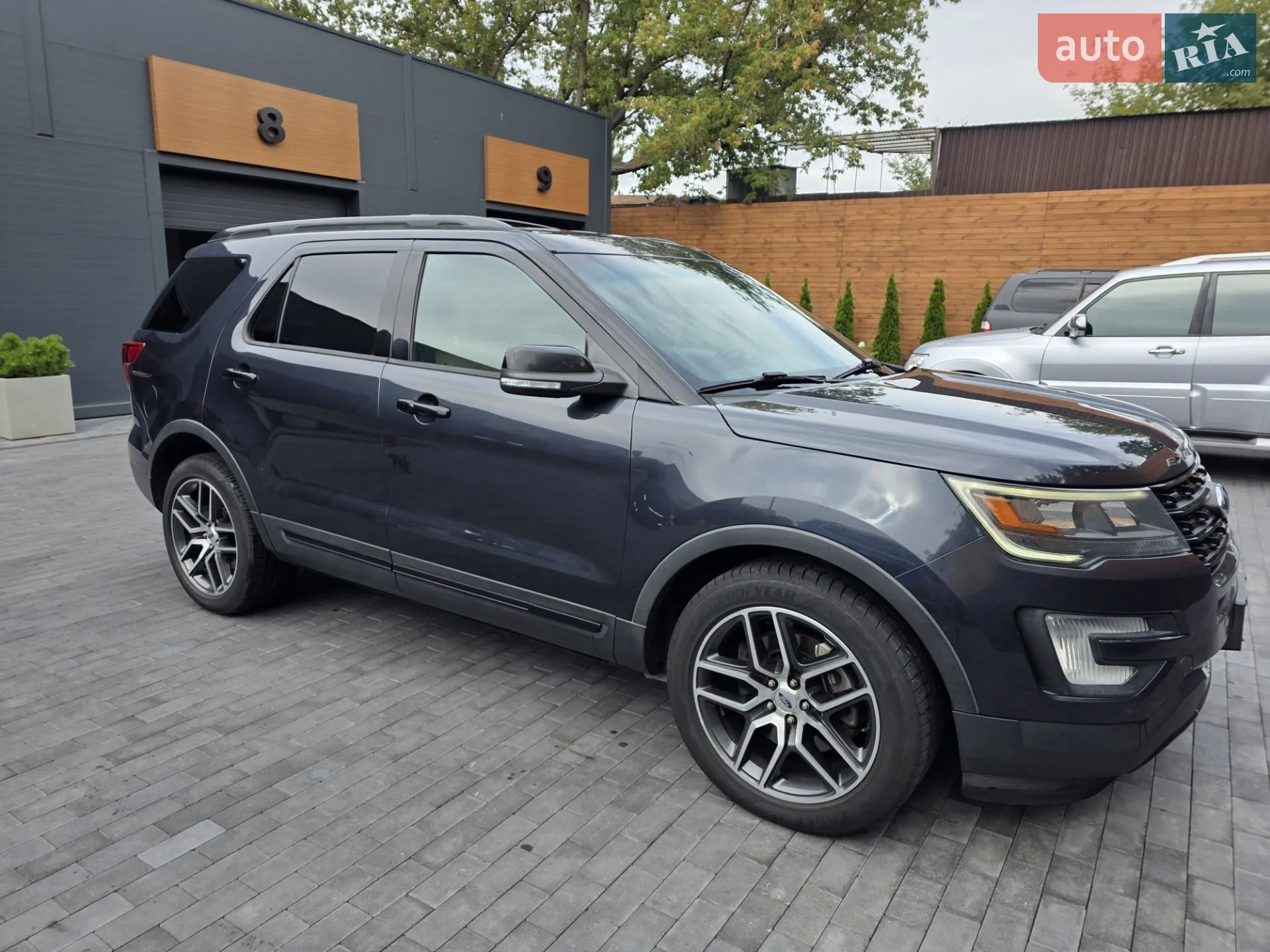 2016 Ford Explorer - мініатюра 5