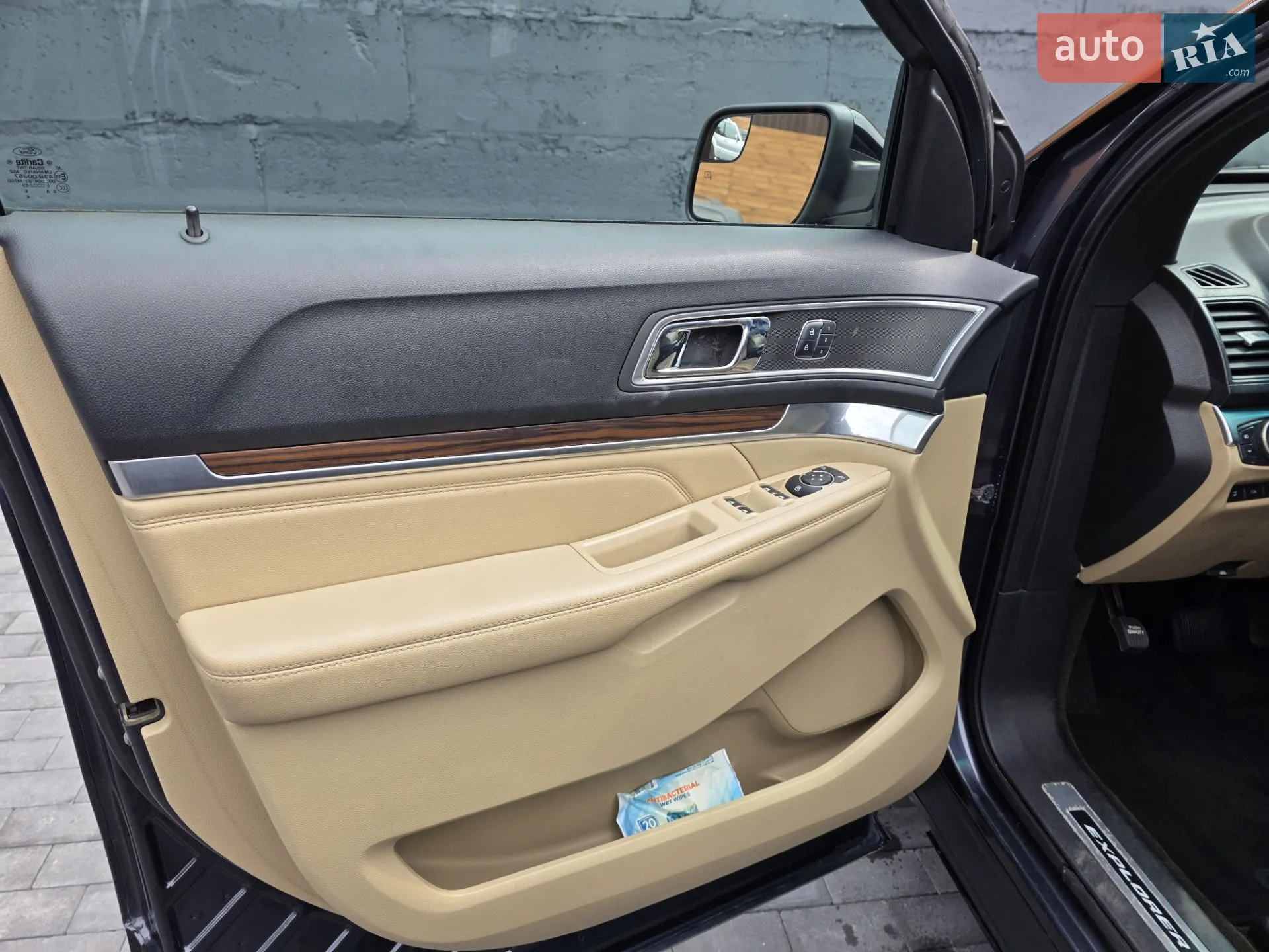 2016 Ford Explorer - мініатюра 12