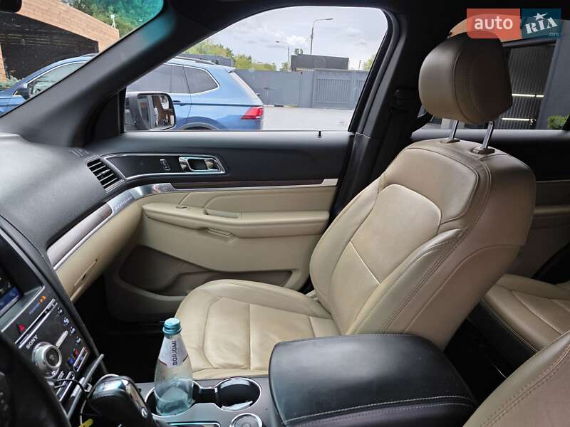 Внедорожник / Кроссовер Ford Explorer 2016 в Киеве