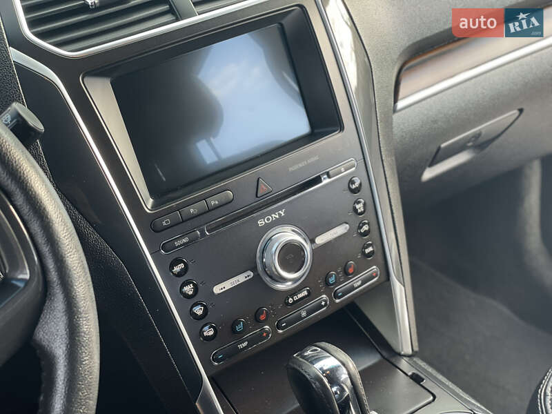 Позашляховик / Кросовер Ford Explorer 2016 в Рівному